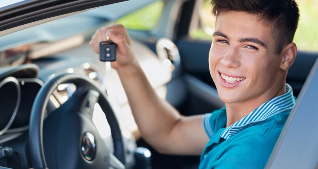 L’assurance jeune conducteur : savoir comparer